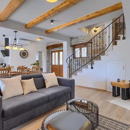 Vakantiehuis Poji